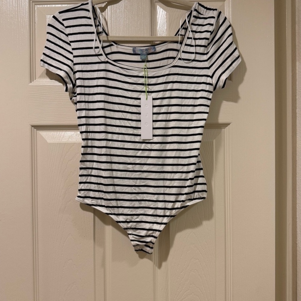 NWT Good Luck Gem Women’s Black & White Striped Bodysuit, Size L - Picture 1 of 2